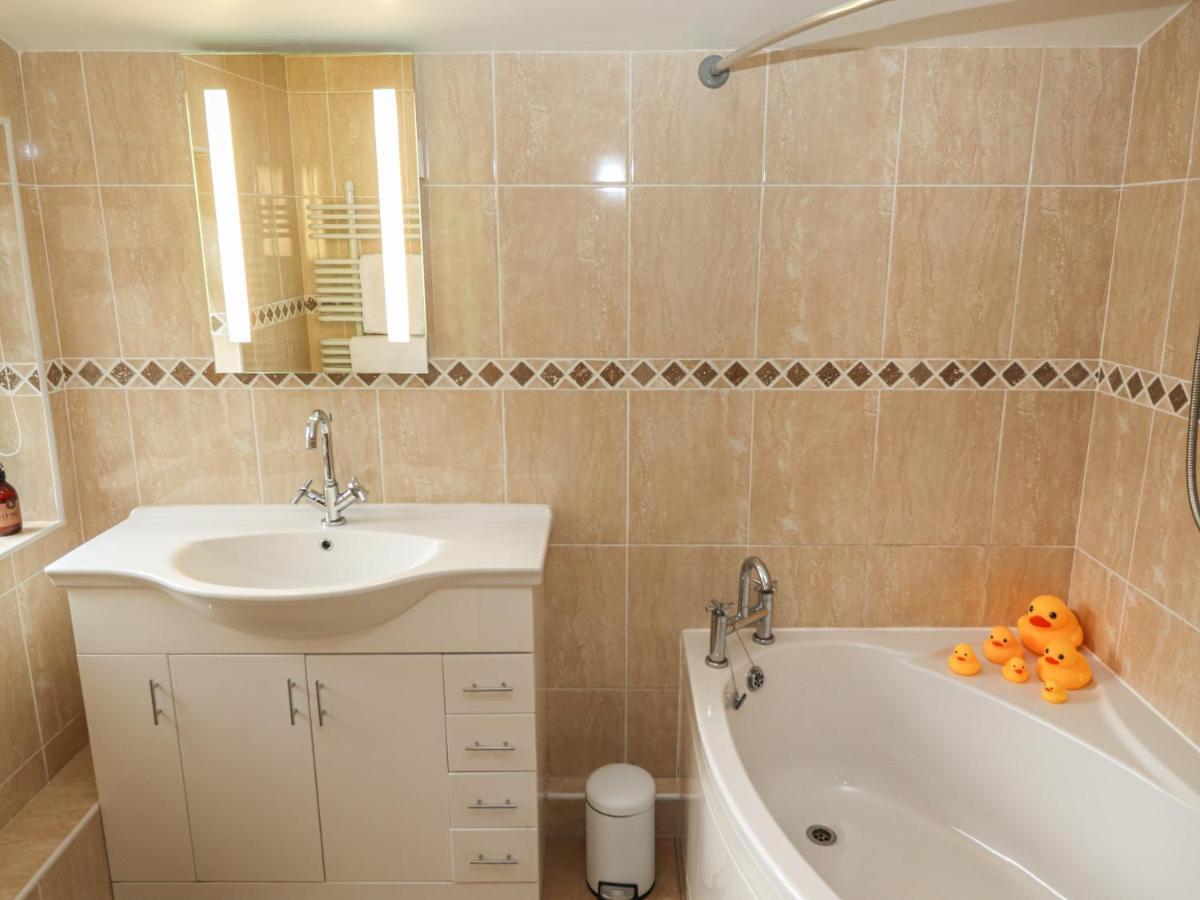 Villa Rayside Penrith Esterno foto